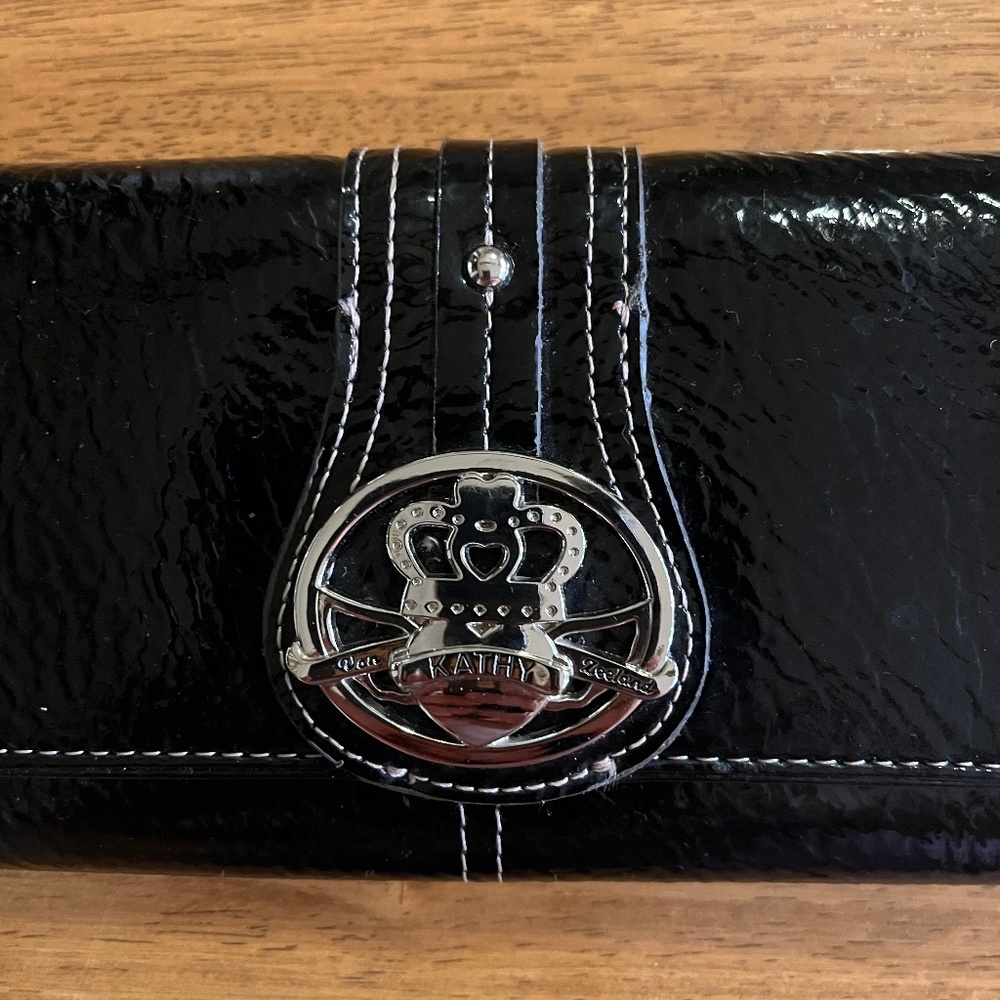 Kathy Wallet
